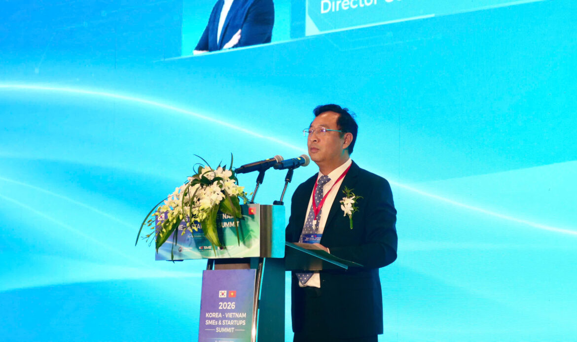 TS. Phạm Hồng Quất, Viện trưởng Viện Đổi mới sáng tạo Quốc gia (NACENTECH), phát biểu tại Hội nghị Thượng đỉnh “Doanh nghiệp nhỏ và vừa & Khởi nghiệp” Hàn Quốc – Việt Nam 2026. Ảnh: NACENTECH.